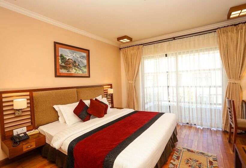 سوییت, Atithi Resort & Spa