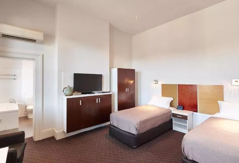 Deluxe-huone, Auldington