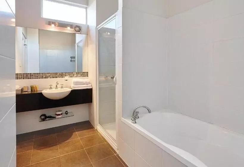 Standard-huone, Auldington