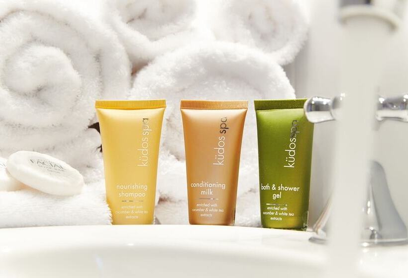 标准间, Auldington