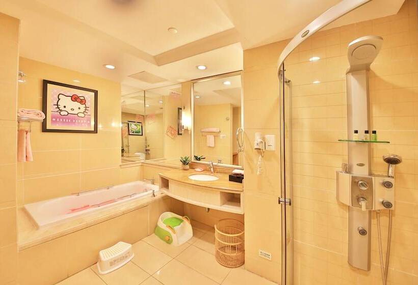 ファミリールーム, Xinhui Country Garden Phoenix