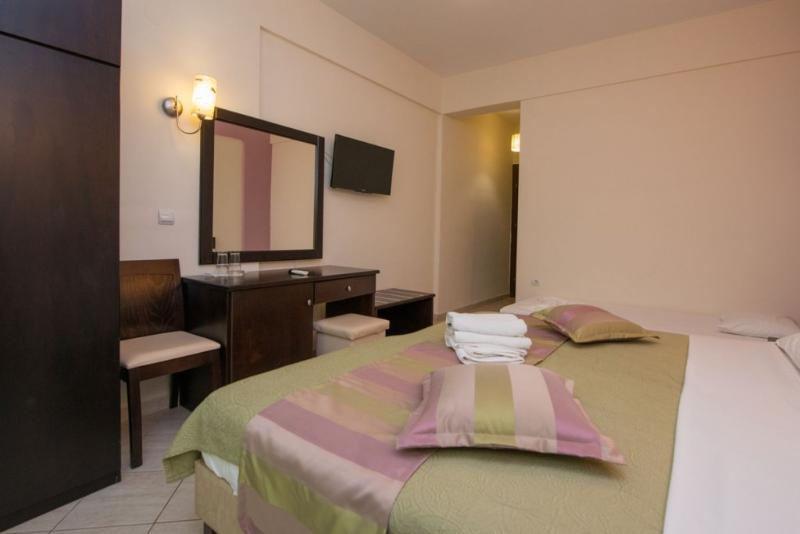 Quarto Economy, Maranton Beach