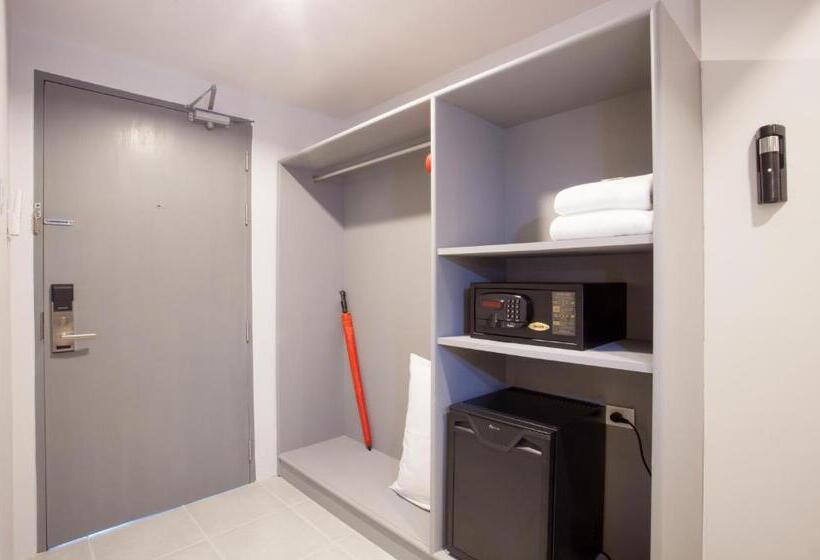 스탠다드 룸, Recenta Style Phuket Town