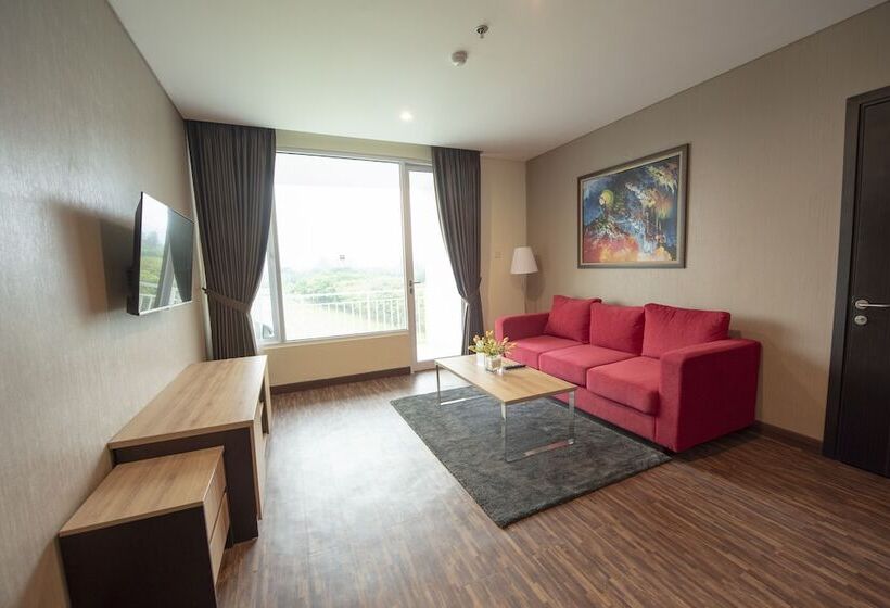 带大床的套房, The Royale Krakatau