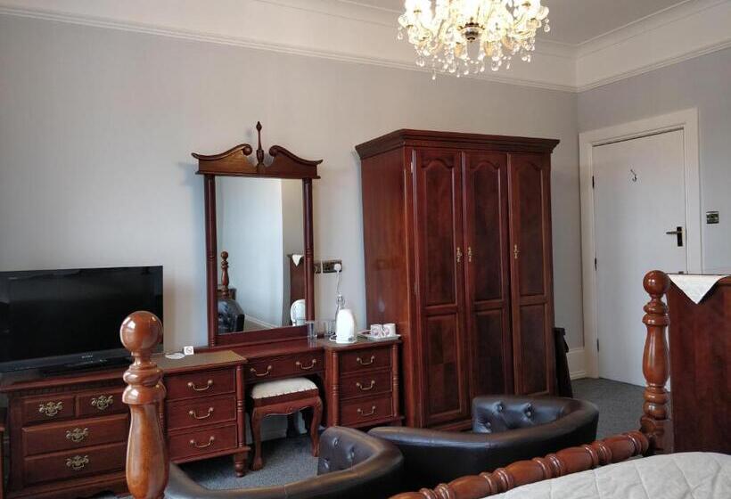 חדר דלוקס, The Shirley