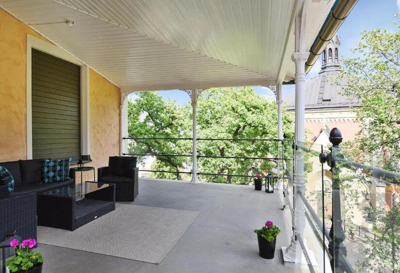 חדר מוזל מקלחת משותפת, Ersta Hotell & Konferens