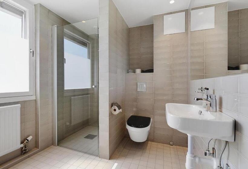 4인용 수피리어 룸, Ersta Hotell & Konferens