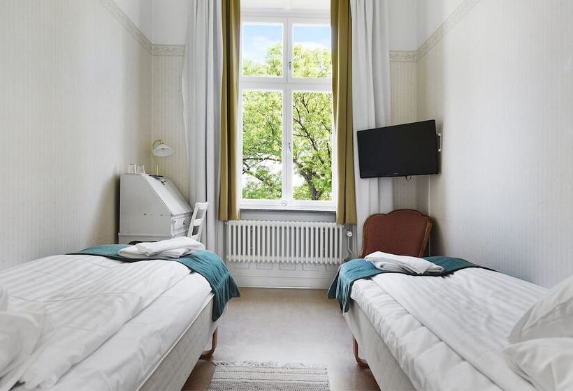 חדר מוזל מקלחת משותפת, Ersta Hotell & Konferens