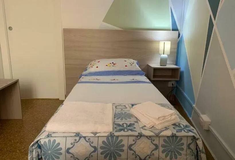 اتاق استاندارد یک نفره, Erythrà Bed And Breakfast