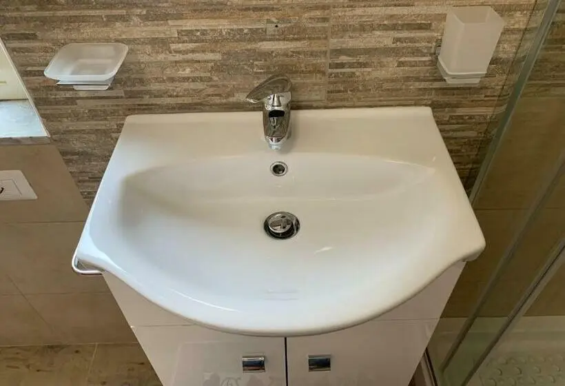 اتاق راحتی سه تخته, Erythrà Bed And Breakfast