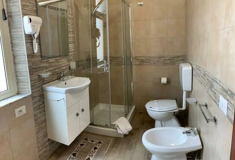 اتاق راحتی سه تخته, Erythrà Bed And Breakfast