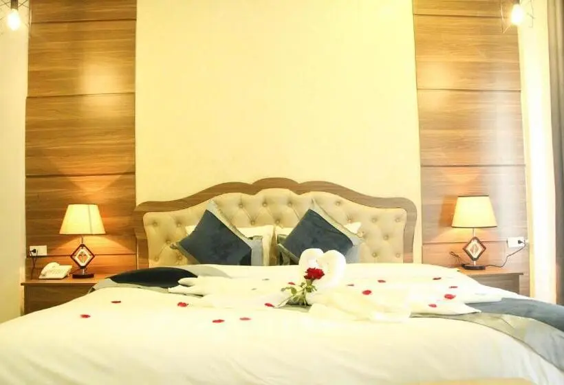 デラックスルーム, Confetti Garden Resort