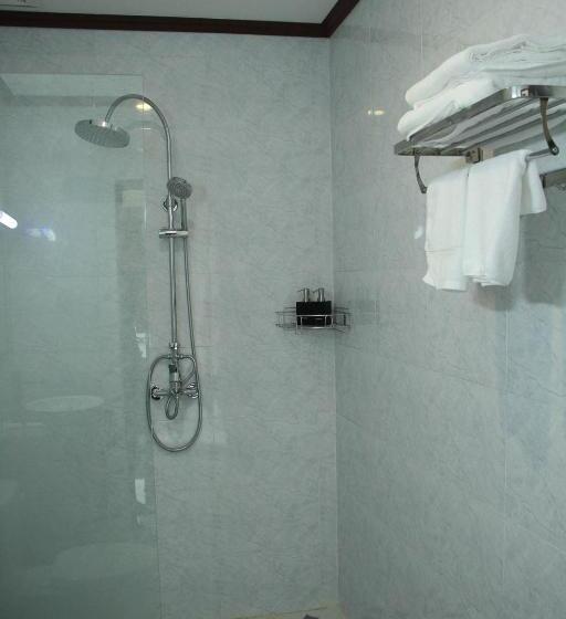 발코니 디럭스 룸, Confetti Garden Resort