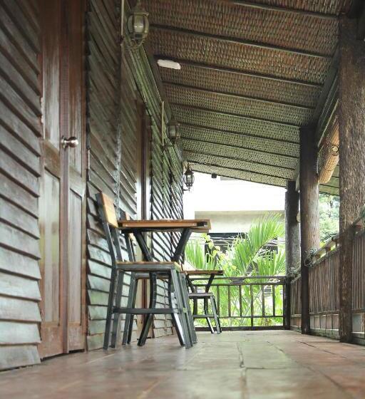 발코니 디럭스 룸, Confetti Garden Resort