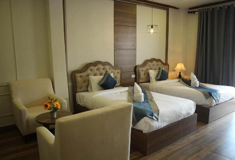 Трехместный Номер Стандарт Вид на Сад, Confetti Garden Resort