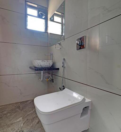 经济房, Ivory Suites