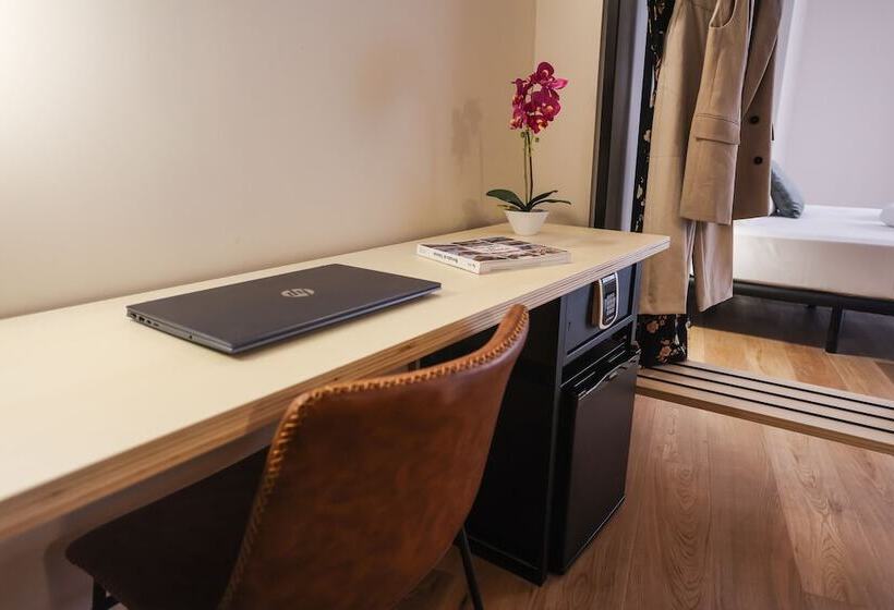 غرفة ديلوكس, Mythic Valencia