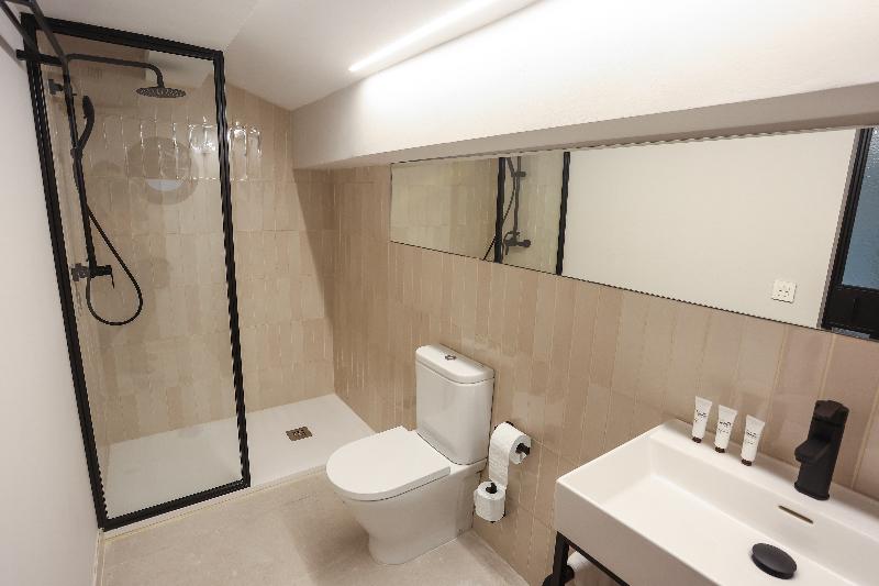 غرفة سوبيريور, Mythic Valencia