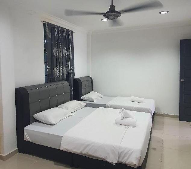 חדר דלוקס לשלושה, Rvh Kuala Terengganu