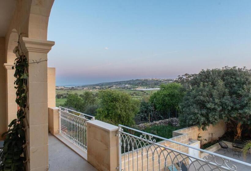 Suite with Terrace, The Carob Tree