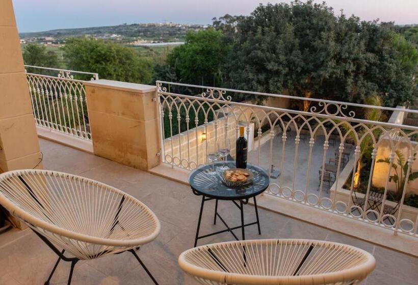 Suite with Terrace, The Carob Tree