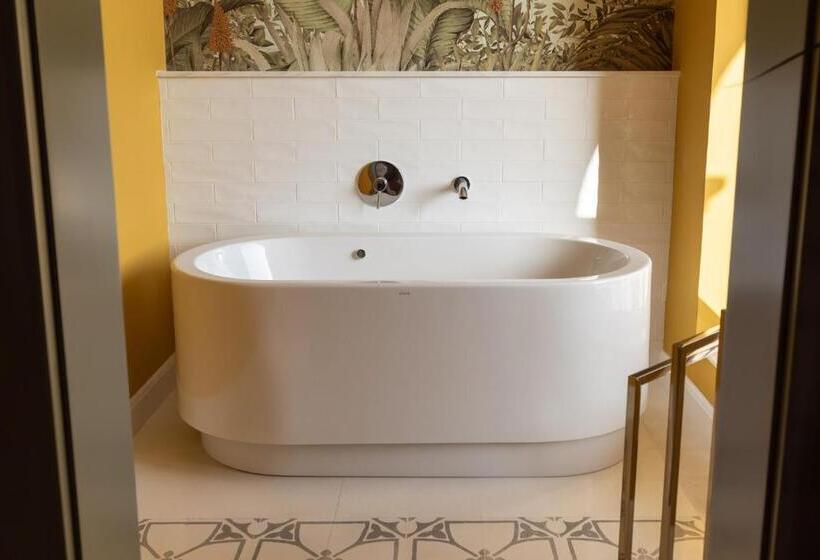 Suite with Terrace, The Carob Tree