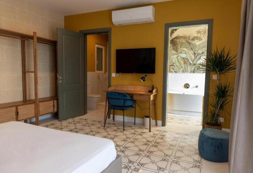 Suite with Terrace, The Carob Tree