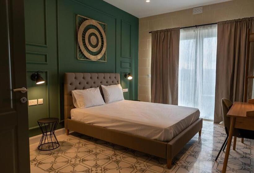 اتاق استاندارد با بالکن, The Carob Tree