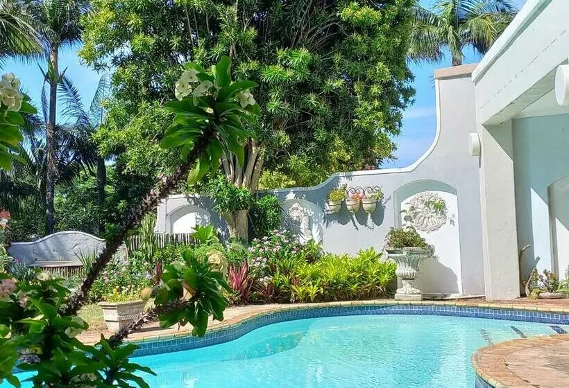 ファミリールーム, Sea Rose Family Suite   Villa Roc Guesthouse, Salt Rock Ballito, Solar Power