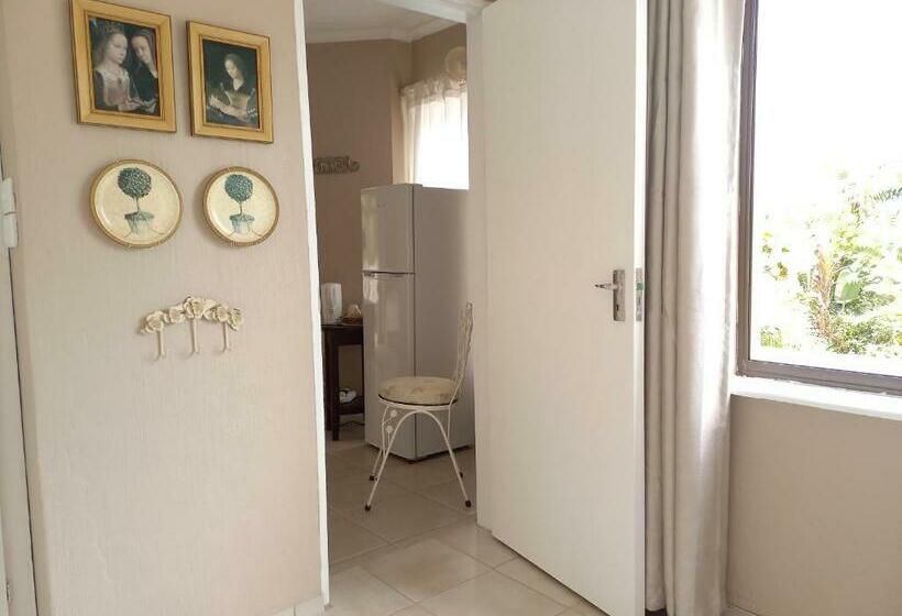 ファミリールーム, Sea Rose Family Suite   Villa Roc Guesthouse, Salt Rock Ballito, Solar Power