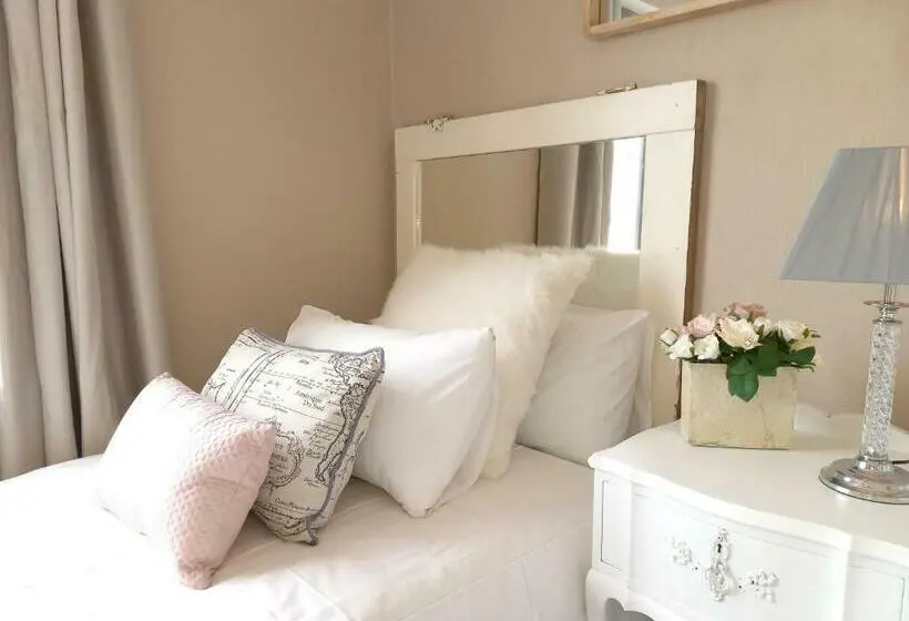 ファミリールーム, Sea Rose Family Suite   Villa Roc Guesthouse, Salt Rock Ballito, Solar Power