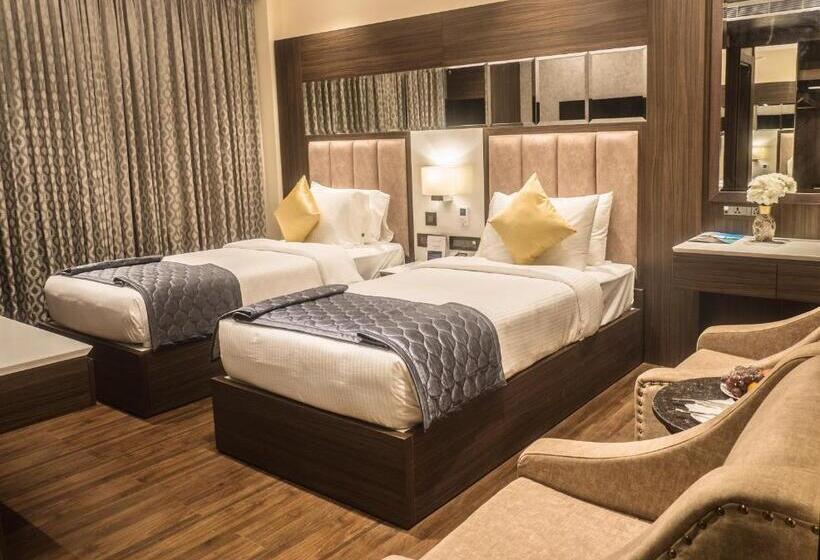 Номер Стандарт, Eastern Gate A Bergamont Group Of