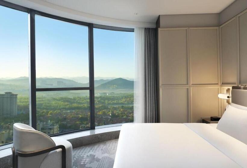 家庭套房, The Barony Jinan East