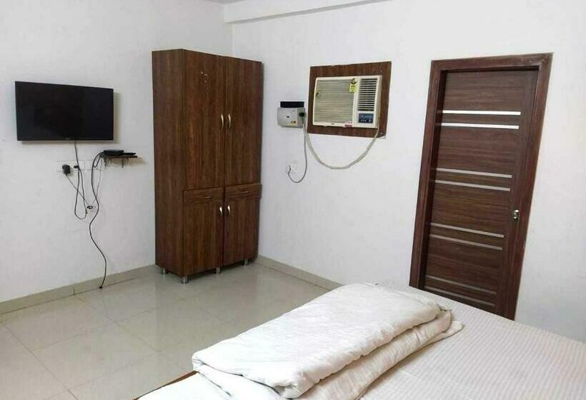 Triple Classic Room, O Delite Hotel Near Leisure Valley Park