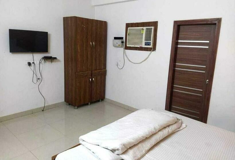 Triple Classic Room, O Delite Hotel Near Leisure Valley Park