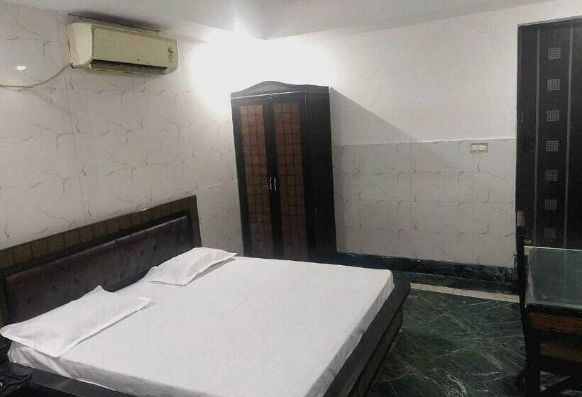 Triple Classic Room, O Delite Hotel Near Leisure Valley Park