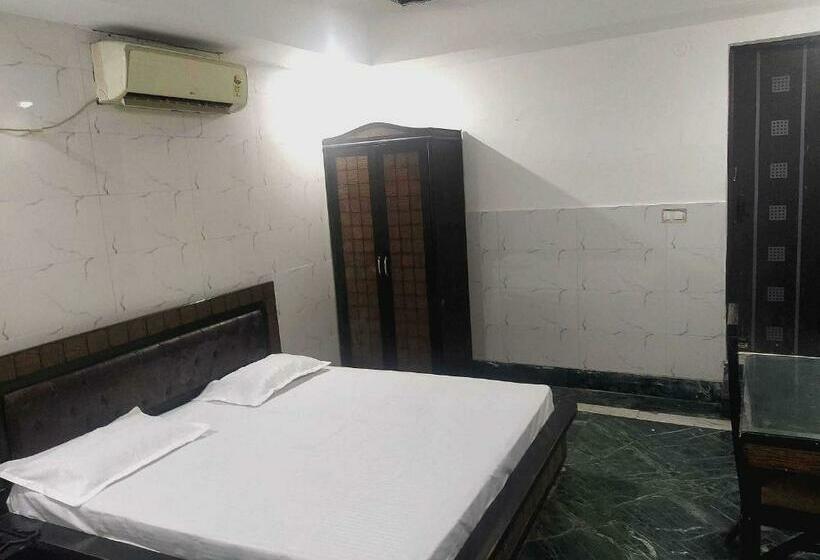 Triple Classic Room, O Delite Hotel Near Leisure Valley Park