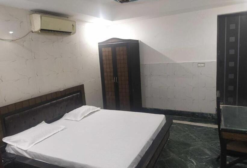 Triple Classic Room, O Delite Hotel Near Leisure Valley Park