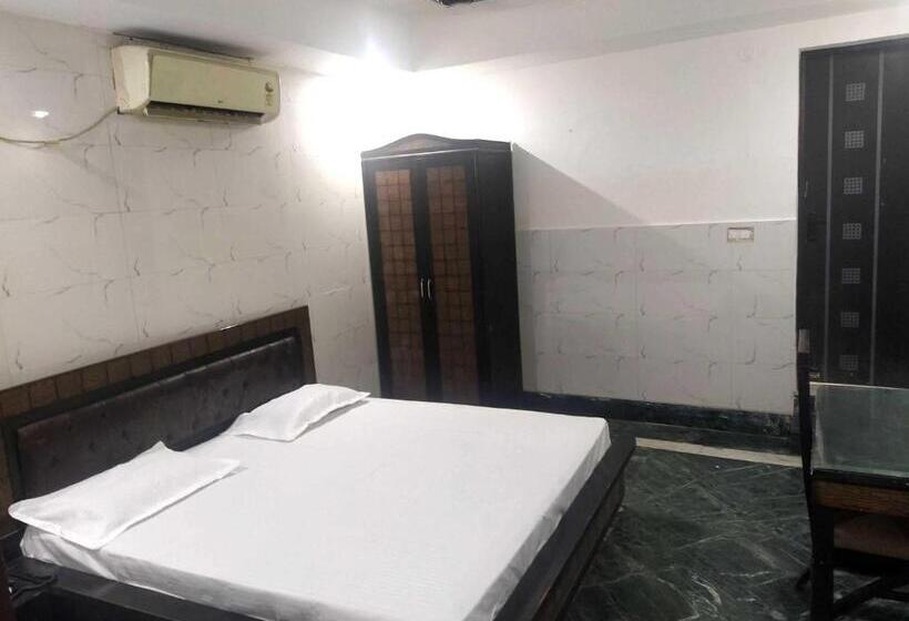 Triple Classic Room, O Delite Hotel Near Leisure Valley Park