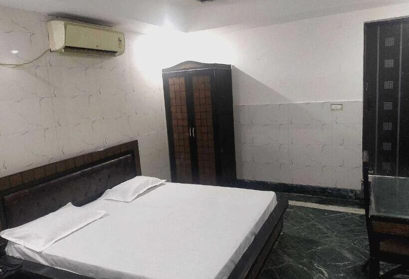 Triple Classic Room, O Delite Hotel Near Leisure Valley Park