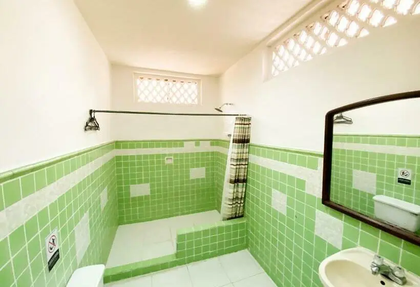 اتاق لوکس, Mansion Bahia Manga