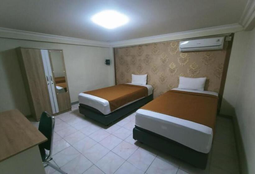 디럭스 룸, Capital O 94156 Hotel Gemudi Gold Islami