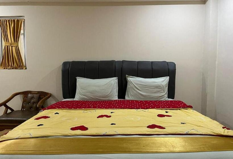 디럭스 스위트, Capital O 94156 Hotel Gemudi Gold Islami