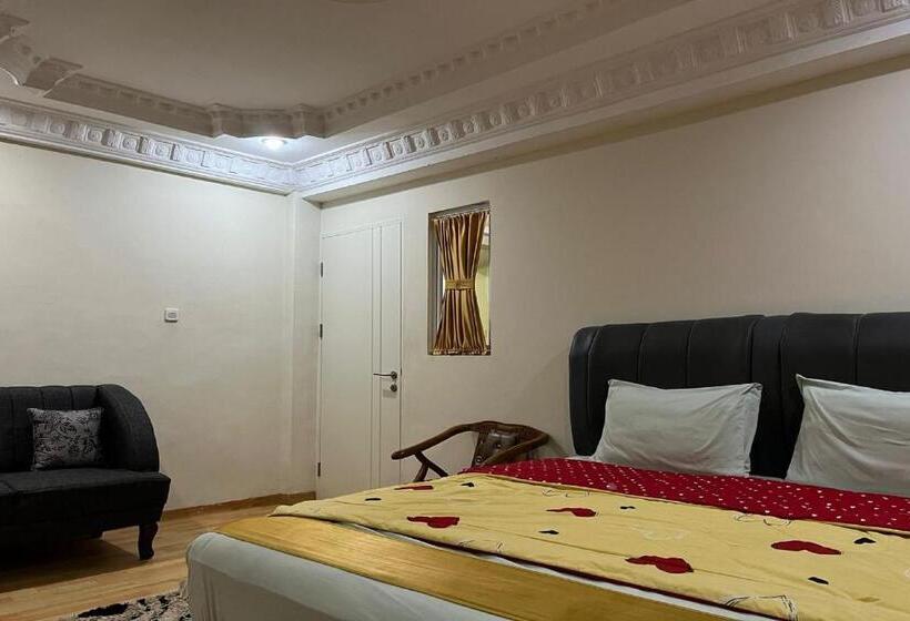 디럭스 스위트, Capital O 94156 Hotel Gemudi Gold Islami