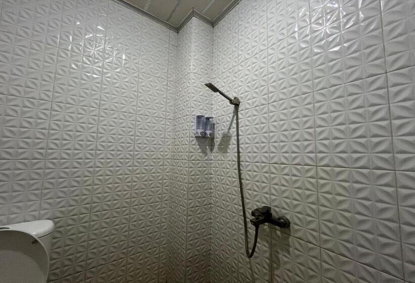 디럭스 스위트, Capital O 94156 Hotel Gemudi Gold Islami