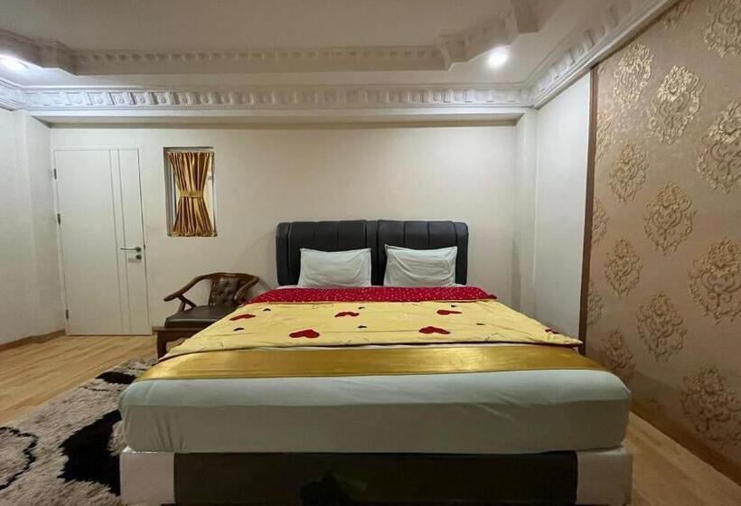 디럭스 스위트, Capital O 94156 Hotel Gemudi Gold Islami