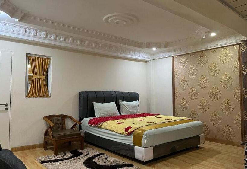 디럭스 스위트, Capital O 94156 Hotel Gemudi Gold Islami