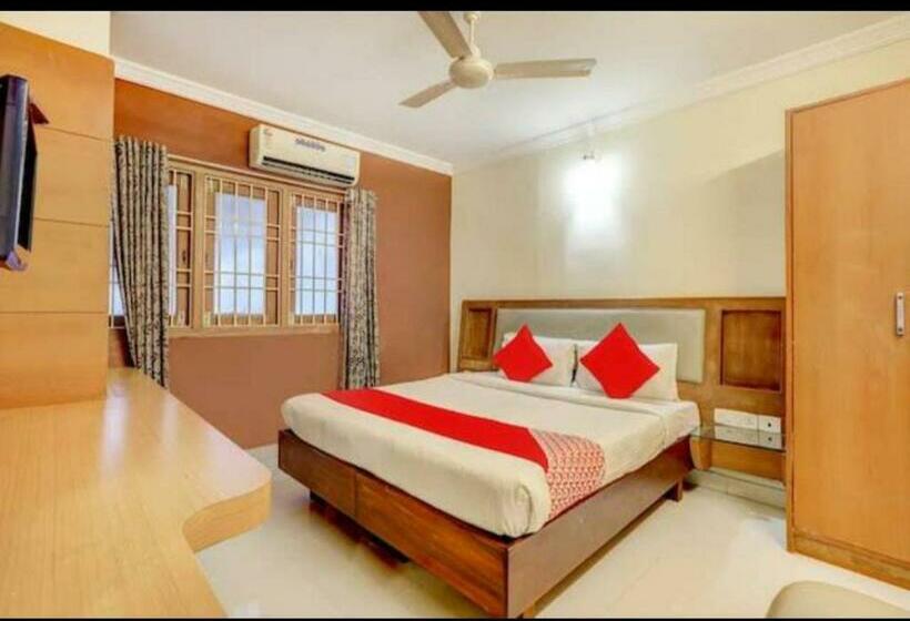 סוויטה משפחתית, Malabar Plaza