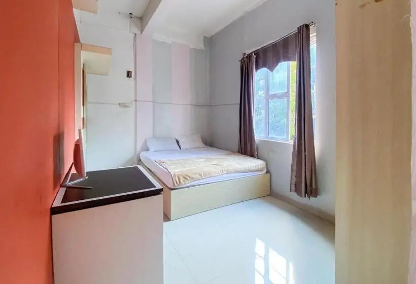 Standard-huone, Zazezo Homestay Syariah Redpartner