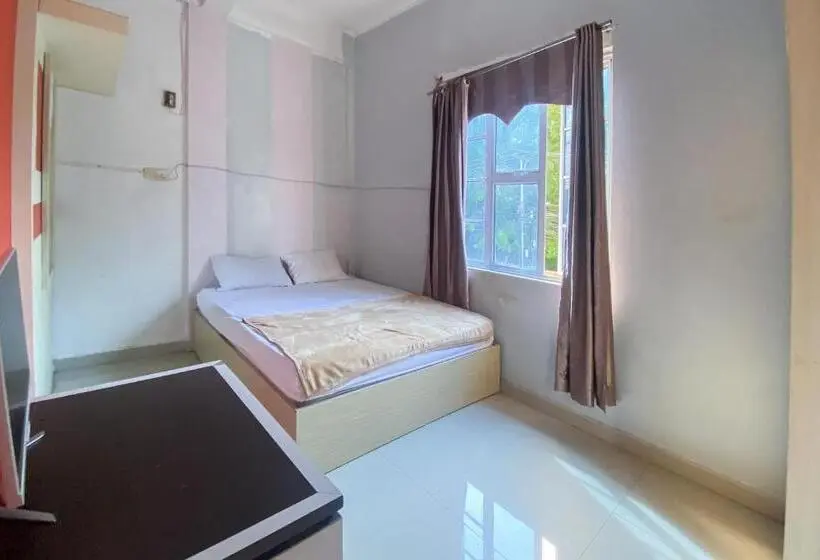 Standard-huone, Zazezo Homestay Syariah Redpartner